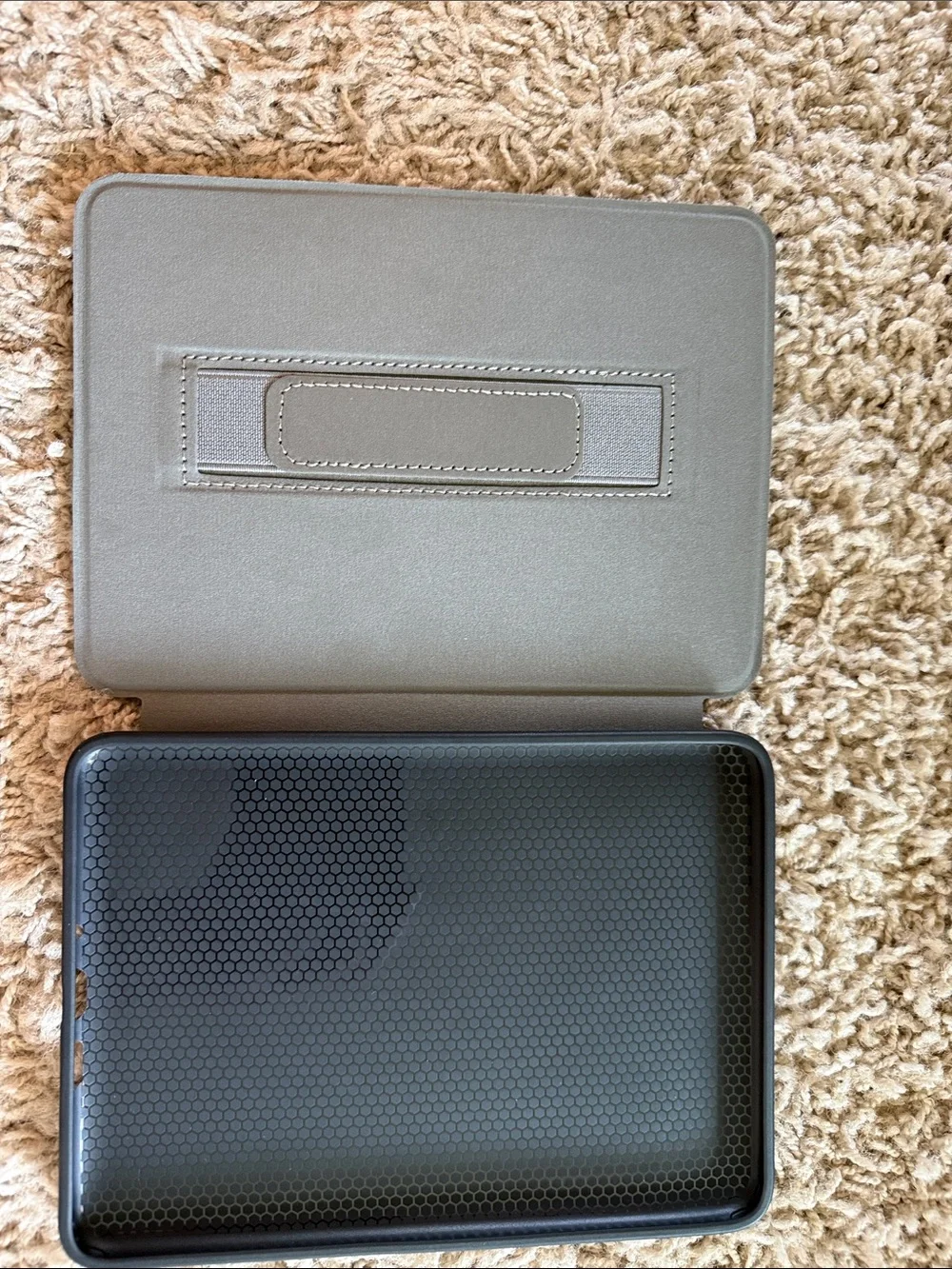 Kindle Paperwhite 12th Generation/Colorsoft (2024) page case